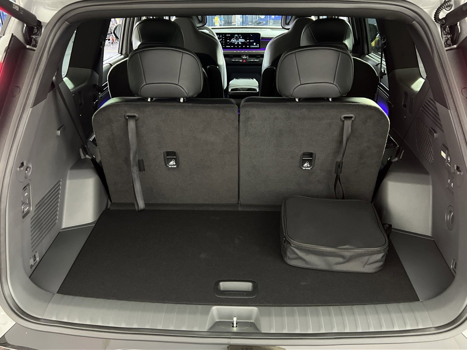 New 2026 Kia EV9 Land w/ Nightfall Edition Package image 25