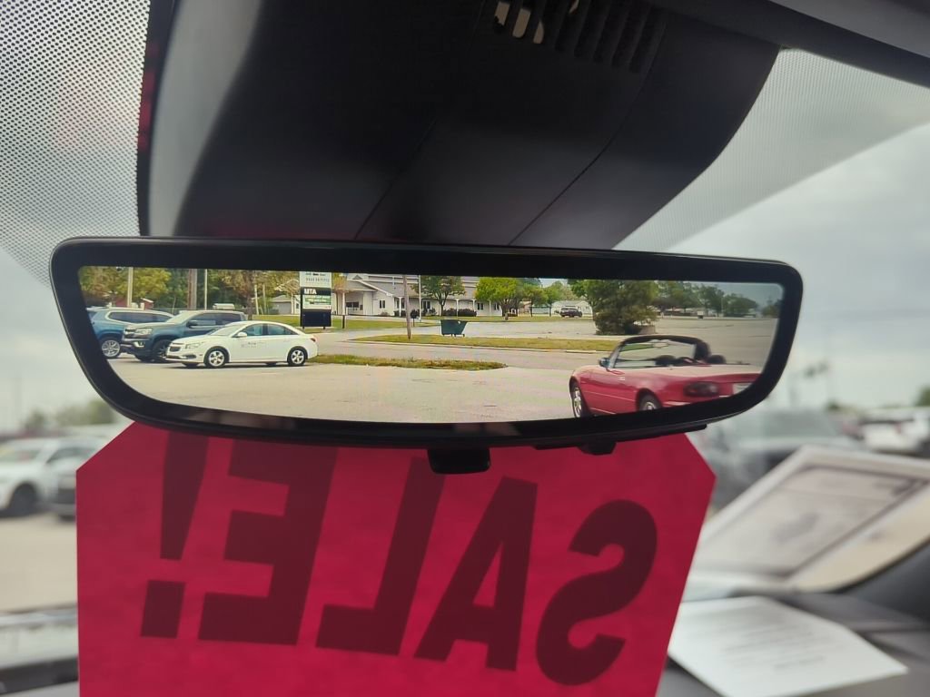 Used 2025 GMC Yukon Elevation w/ LPO, Elevation Black Package image 32