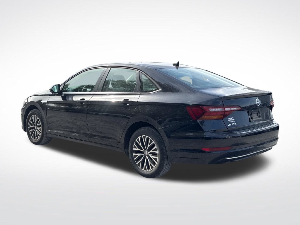 Used 2019 Volkswagen Jetta SEL w/ Cold Weather Package FWD image 3