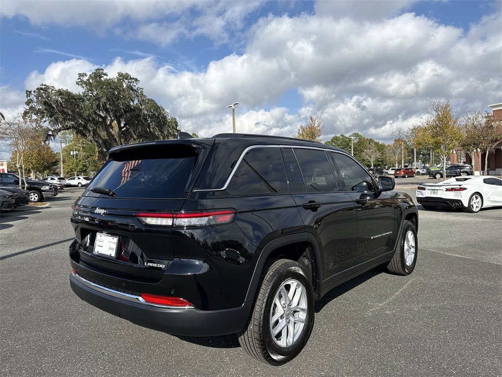 New 2025 Jeep Grand Cherokee Laredo X w/ Luxury Tech Group I image 3