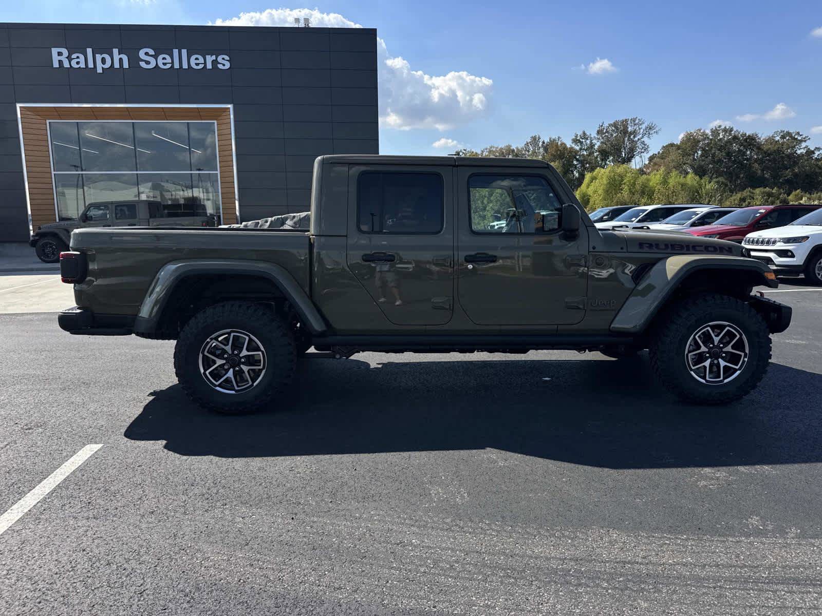 New 2025 Jeep Gladiator Rubicon AWD/4WD image 6