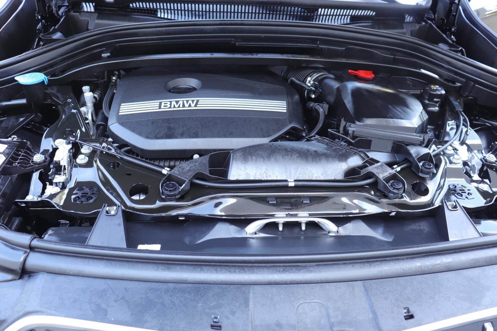 Used 2025 BMW X1 xDrive28i w/ Premium Package image 41