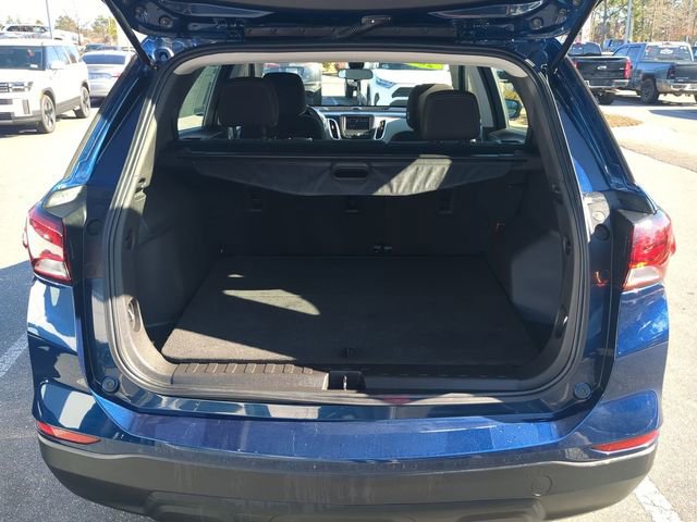 Used 2022 Chevrolet Equinox LS image 39