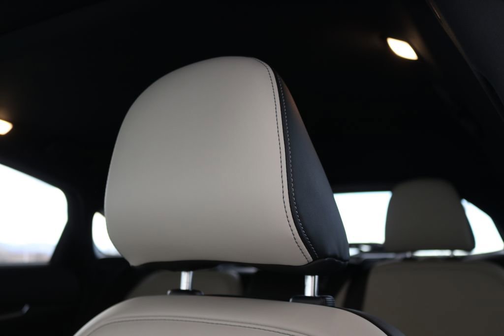 Certified 2025 INFINITI QX55 Essential image 17