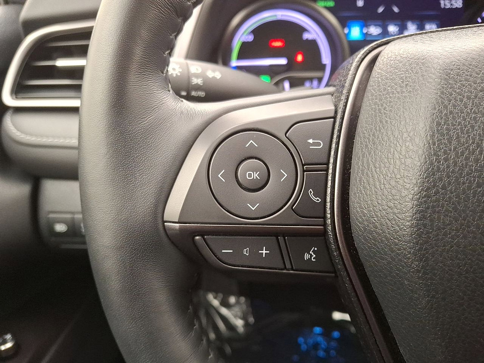 Certified 2021 Toyota Camry XSE w/ Navigation Upgrade Package image 17