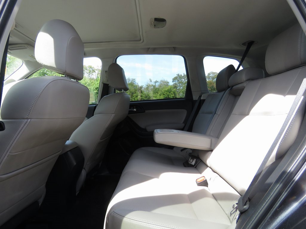 Used 2016 Subaru Forester 2.5i Touring w/ Eyesight & Navigation System image 21