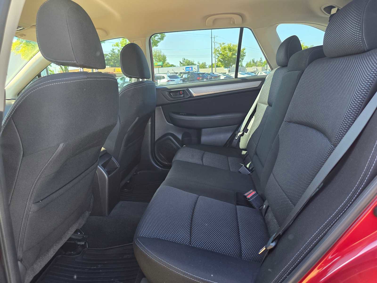 Used 2017 Subaru Outback 2.5i AWD/4WD image 15