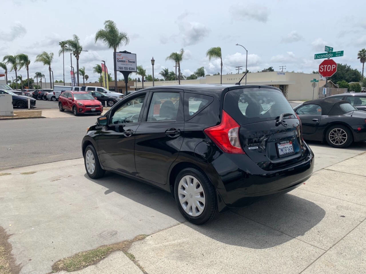 Used 2015 Nissan Versa Note S FWD image 4
