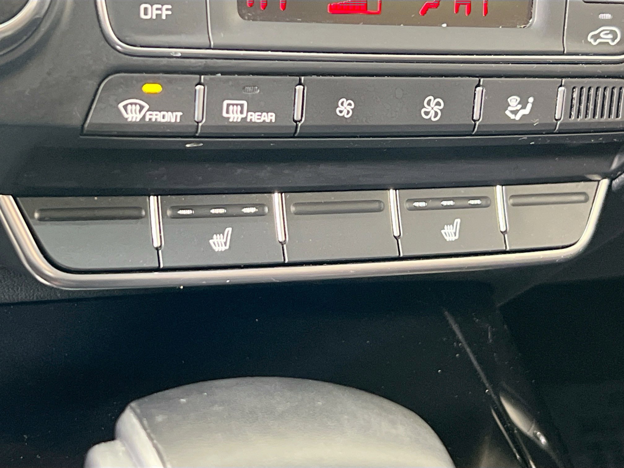 Used 2020 Kia Sorento SX image 21