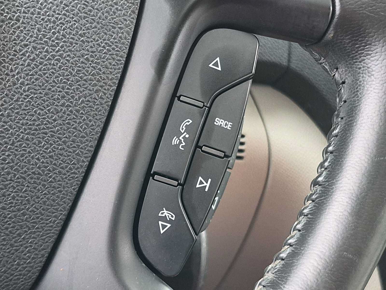 Used 2012 GMC Acadia Denali AWD/4WD image 23