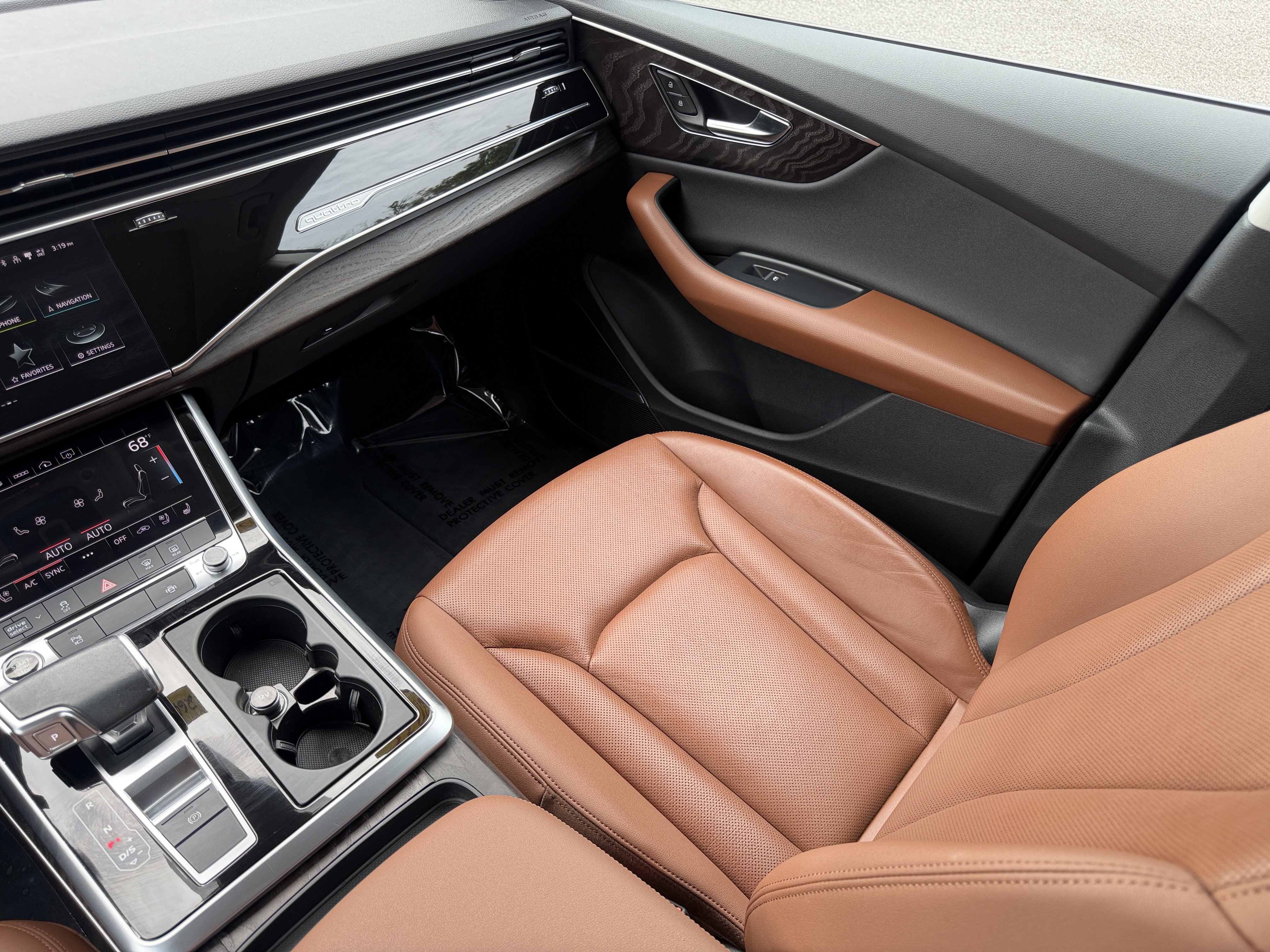 Used 2021 Audi Q8 Premium Plus AWD/4WD image 17