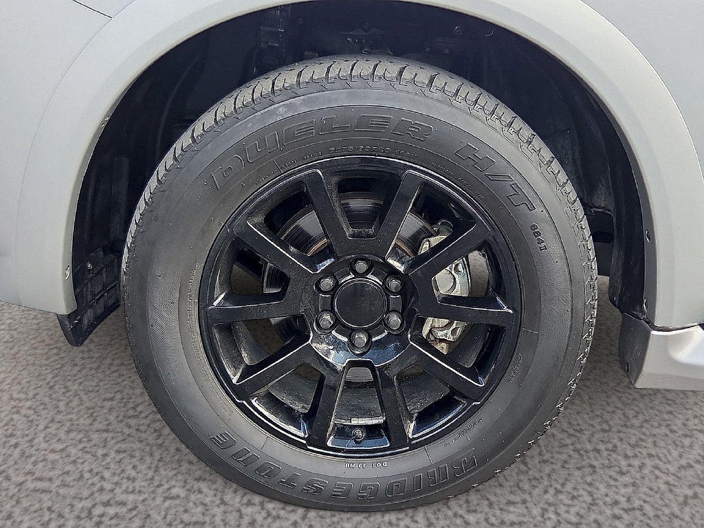 Used 2024 Nissan Armada SL w/ Captain's Chairs Package RWD image 8