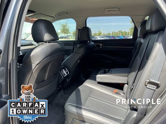 Used 2023 Kia Sorento S image 24