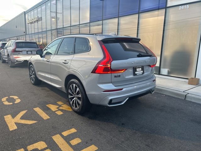 Certified 2025 Volvo XC60 B5 Plus AWD/4WD image 3