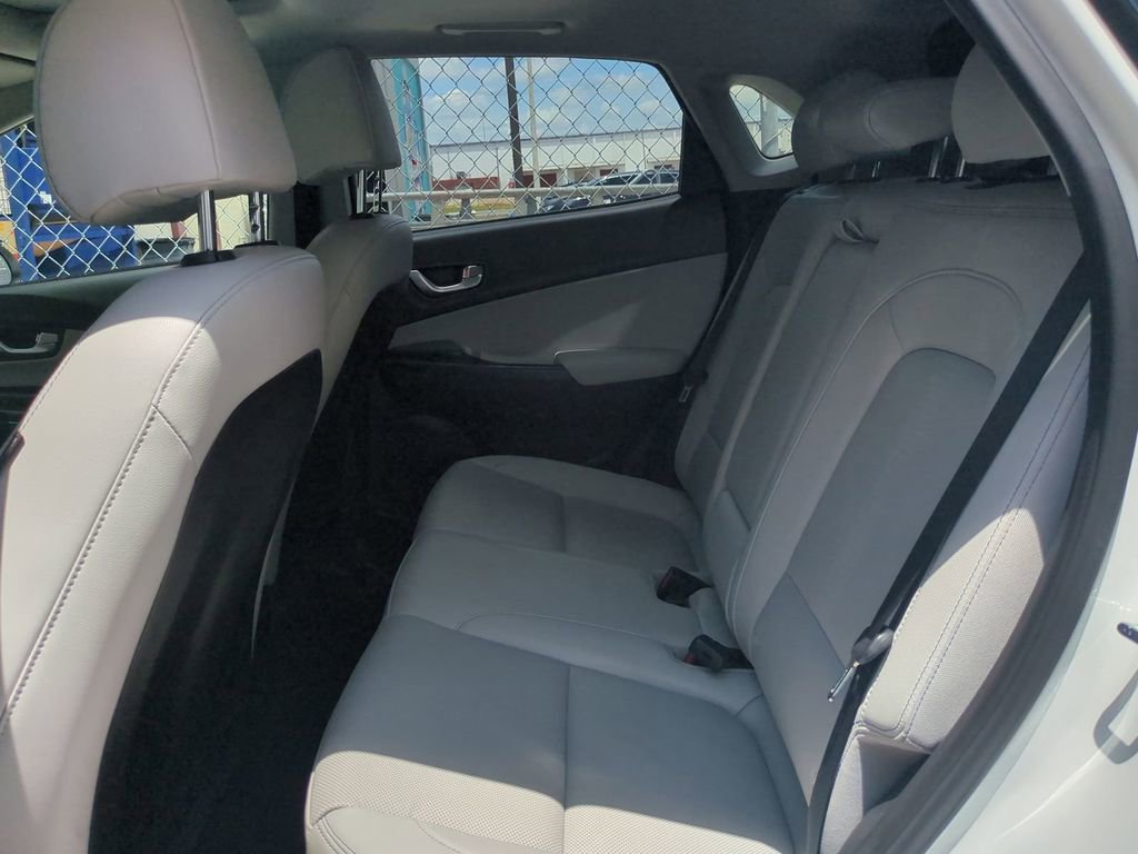 Used 2023 Hyundai Kona Limited w/ Cargo Package FWD image 16