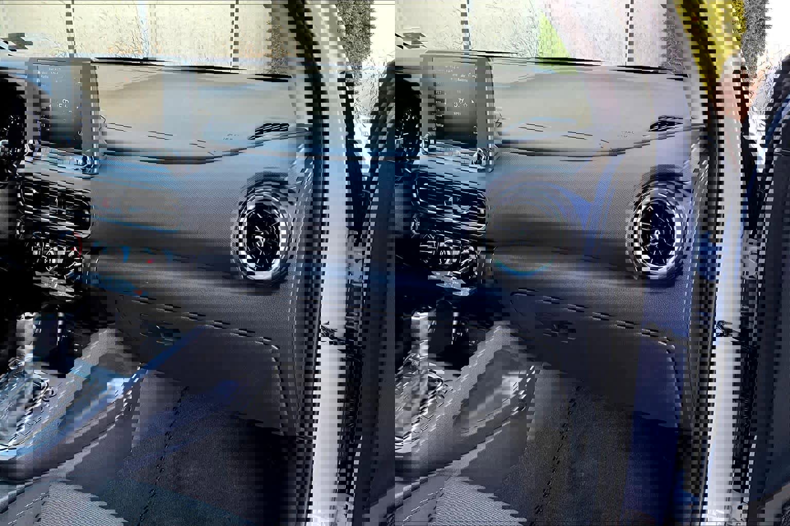 Used 2023 Hyundai Kona SEL image 19