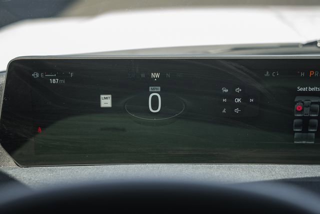 Used 2025 Ford Expedition Active image 56