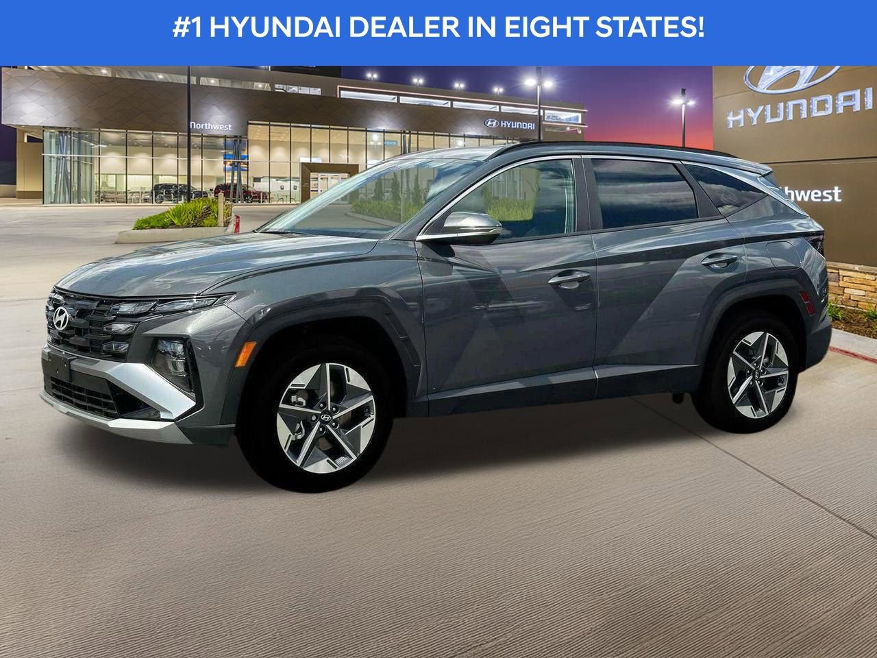 Used 2025 Hyundai Tucson SEL FWD image 2