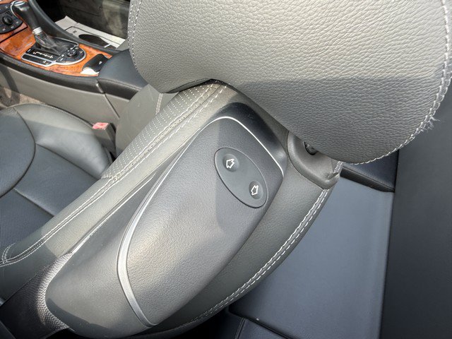 Used 2006 Mercedes-Benz SL 500 image 11