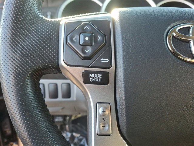 Used 2015 Toyota Tacoma PreRunner w/ TRD Sport Package image 18