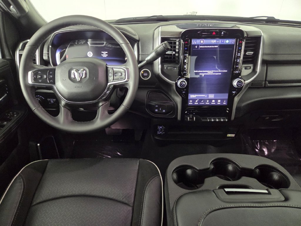 Used 2026 RAM 2500 Laramie AWD/4WD image 27
