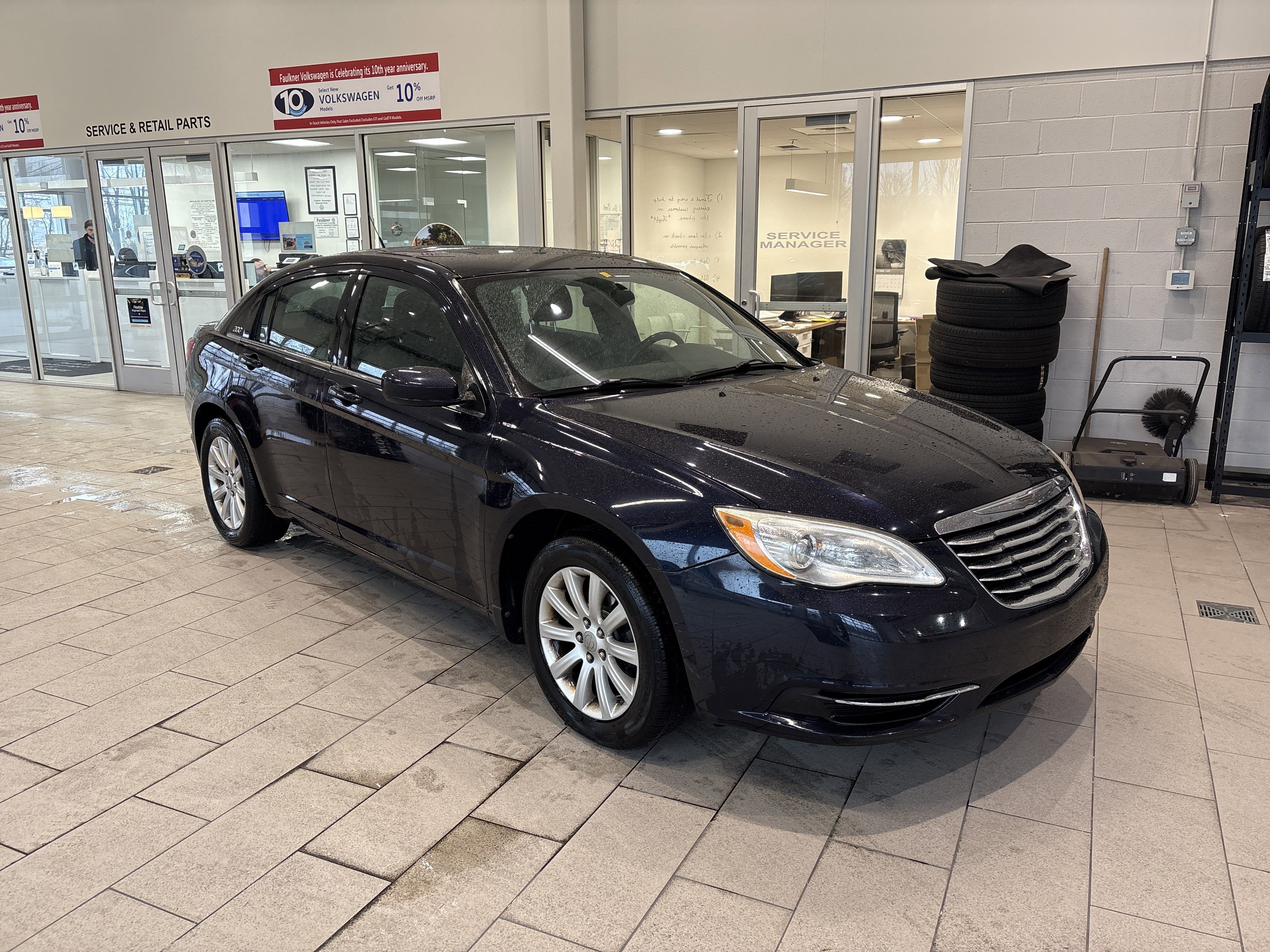 Used 2011 Chrysler 200 Touring w/ Cold Weather Group image 3