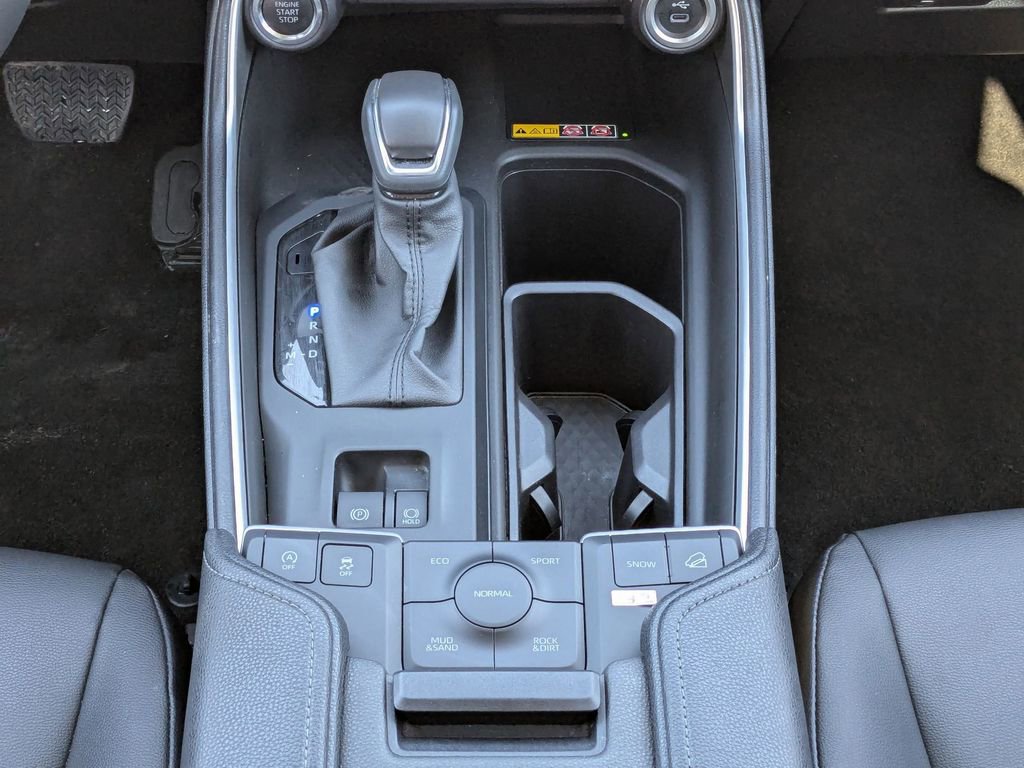 Used 2025 Toyota Grand Highlander AWD image 26