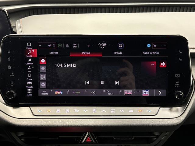 Used 2024 Dodge Charger R/T w/ Plus Group image 17