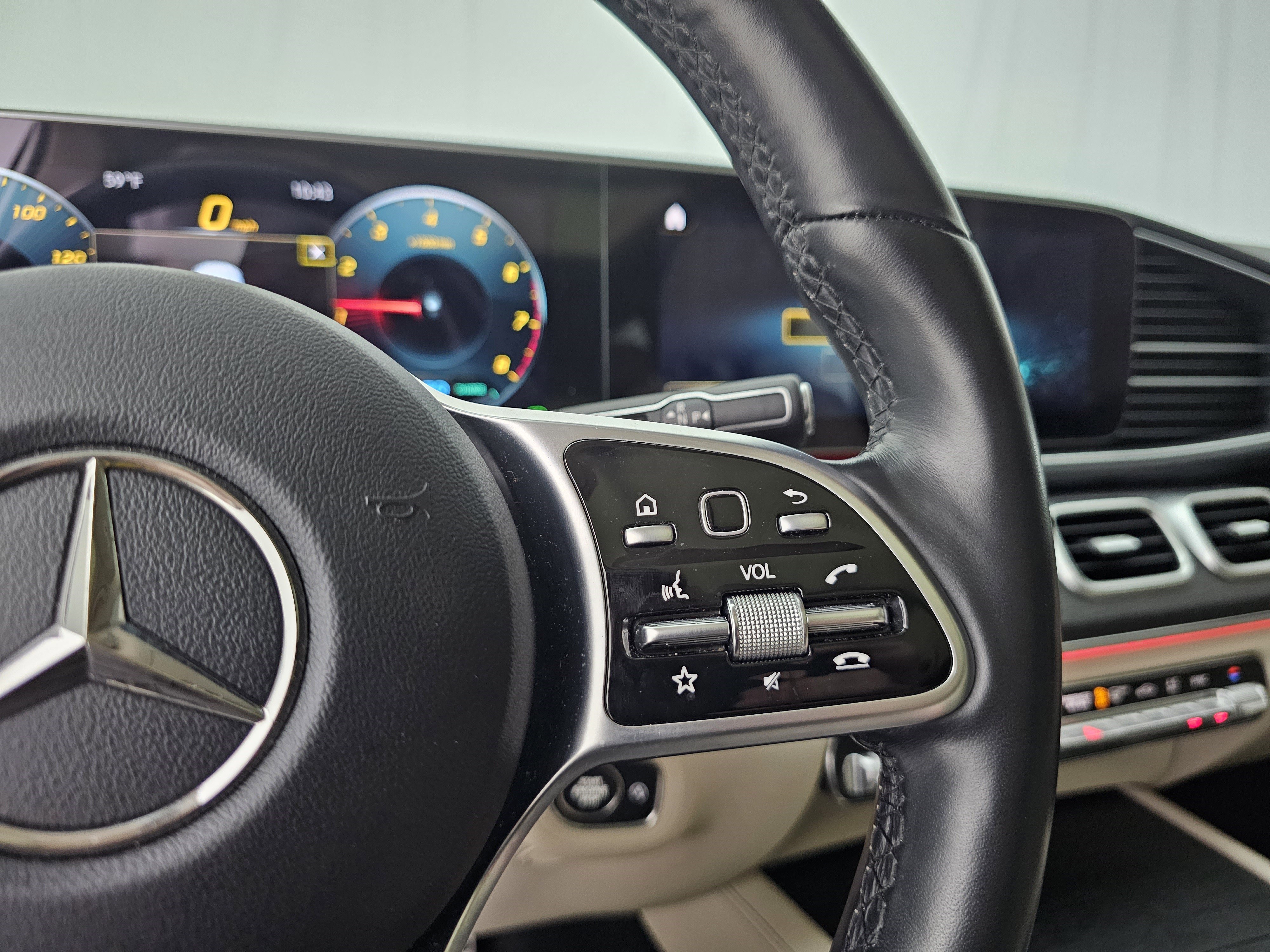 Used 2022 Mercedes-Benz GLS 450 4MATIC image 24