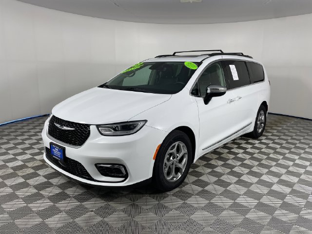 Certified 2023 Chrysler Pacifica Limited