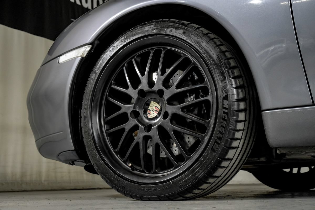 Used 2001 Porsche 911 Carrera RWD image 44