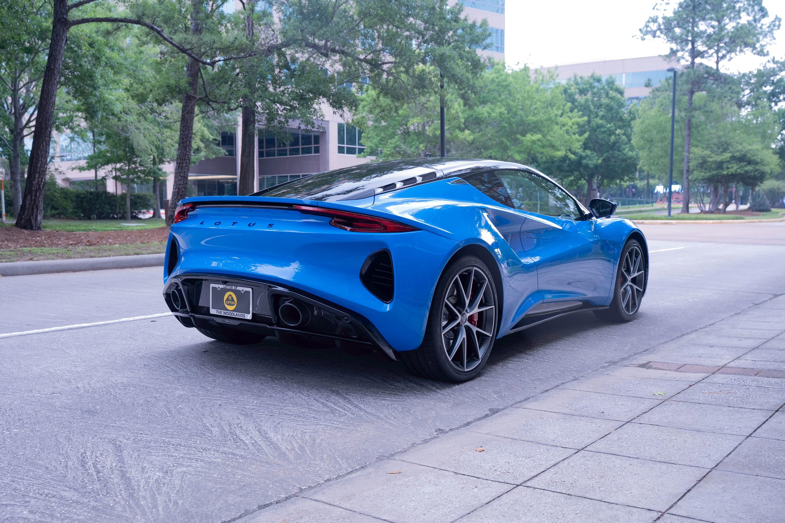 New 2026 Lotus Emira SE RWD image 3