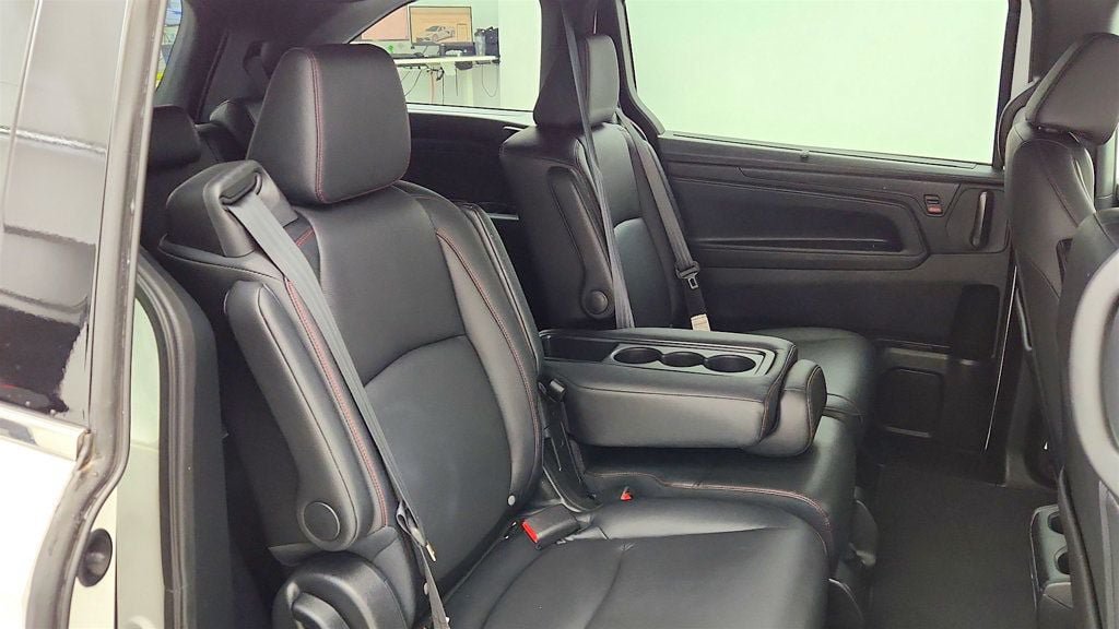 Used 2023 Honda Odyssey Sport image 24