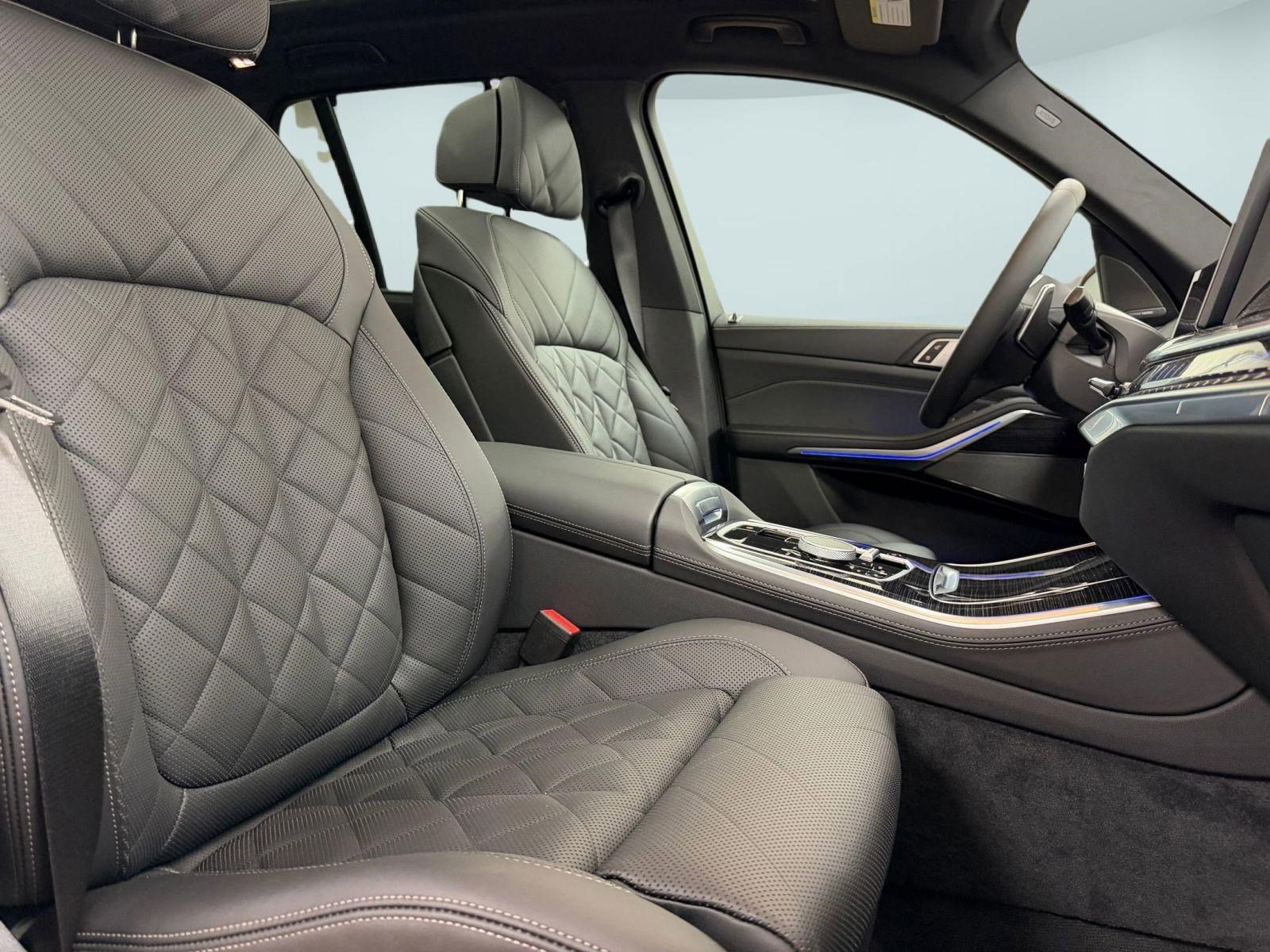 Used 2026 BMW X5 xDrive40i w/ M Sport Package image 30