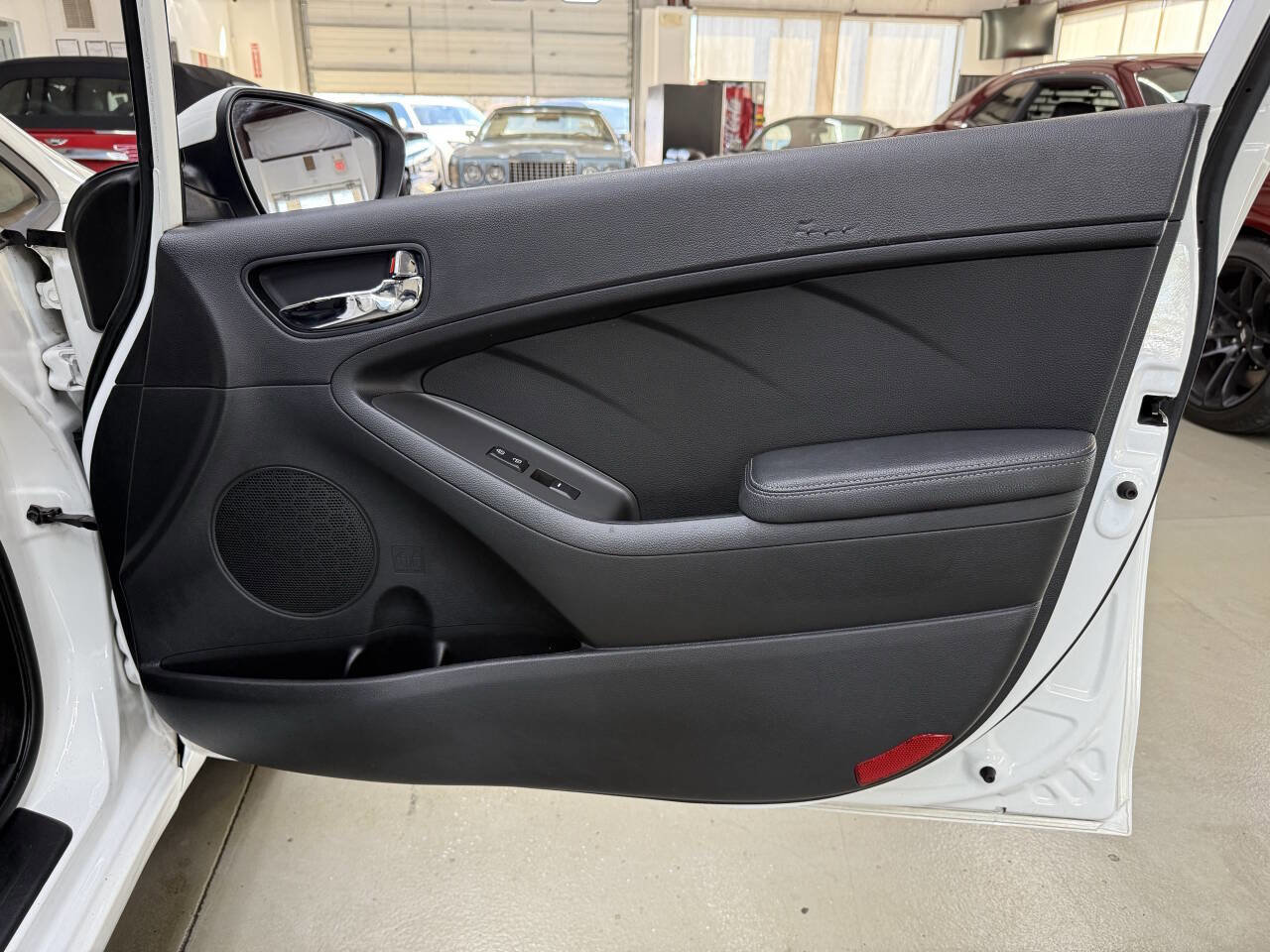 Used 2017 Kia Forte S image 15