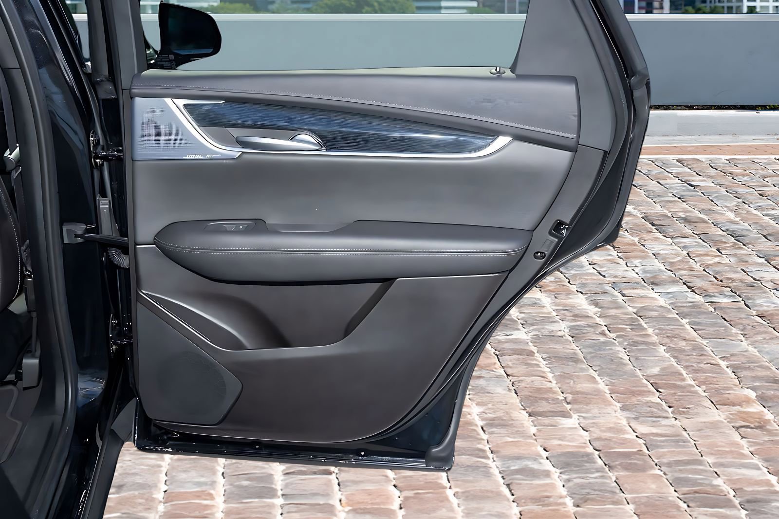 Used 2025 Cadillac XT5 Premium Luxury image 14