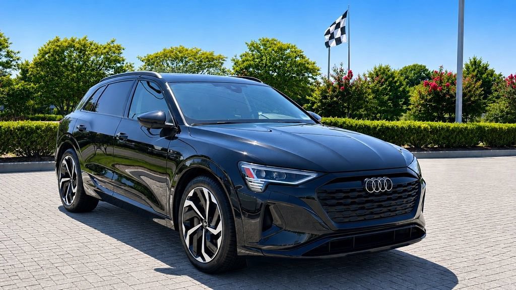 Used 2024 Audi Q8 e-tron Premium Plus w/ Premium Plus Package AWD/4WD image 1