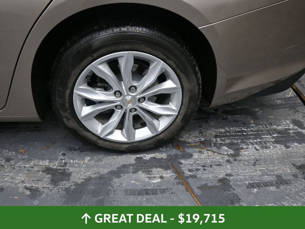 Used 2025 Chevrolet Malibu LT image 16