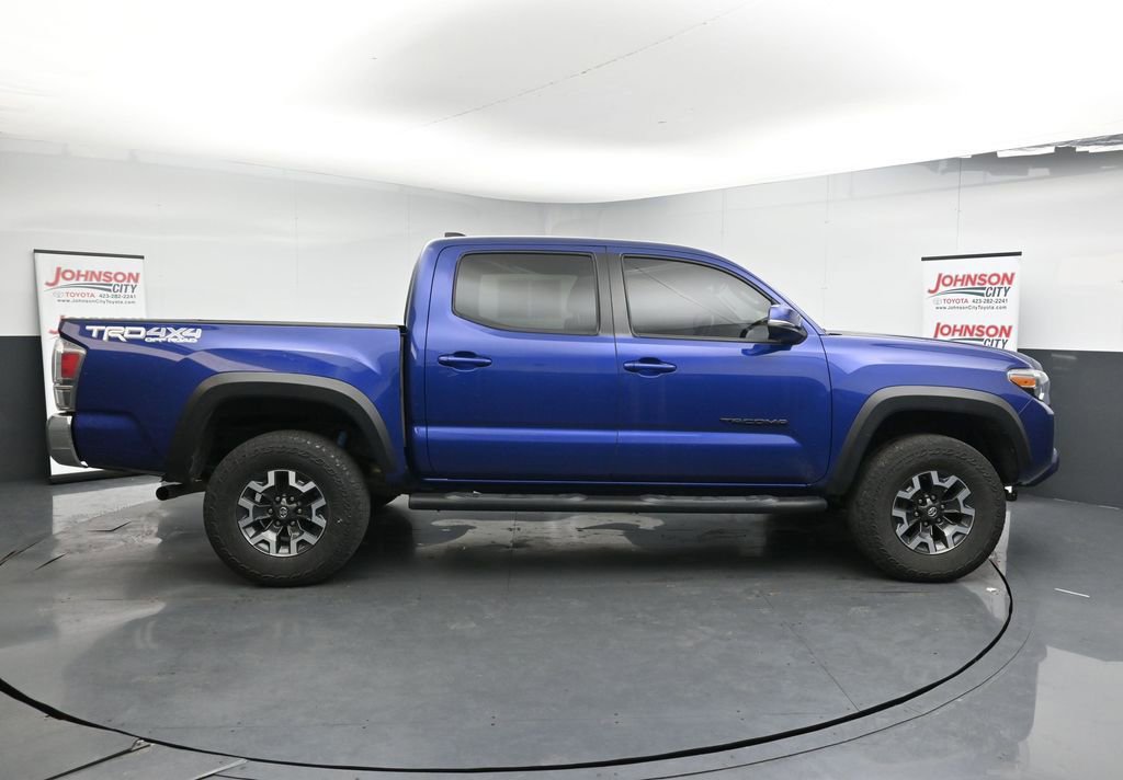 Used 2023 Toyota Tacoma TRD Off-Road image 9