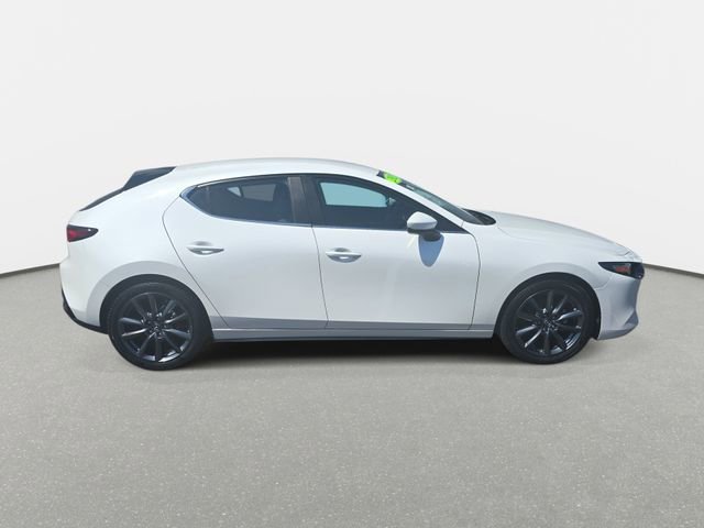 Used 2023 Hyundai Venue SEL w/ Cargo Package FWD image 4