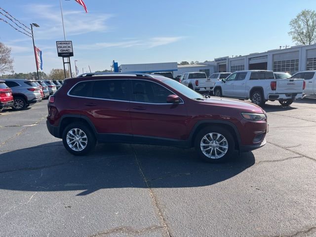 Used 2019 Jeep Cherokee Latitude w/ Popular Appearance Group image 3