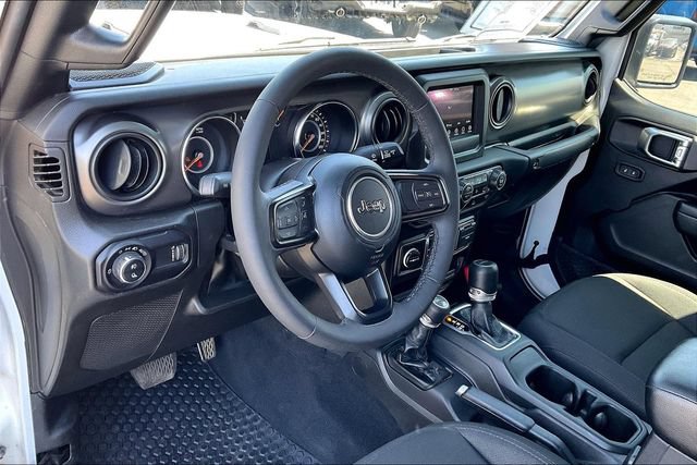 Used 2023 Jeep Gladiator Sport AWD/4WD image 13