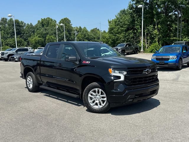 Used 2024 Chevrolet Silverado 1500 RST AWD/4WD image 2