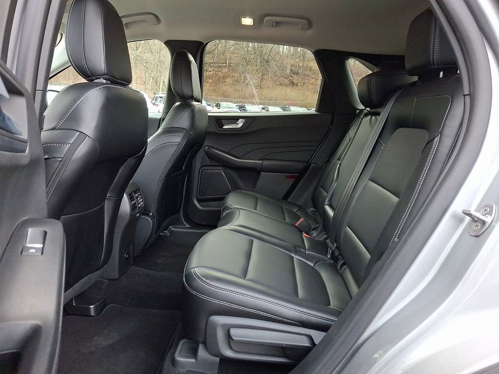 Used 2024 Ford Escape Platinum image 10