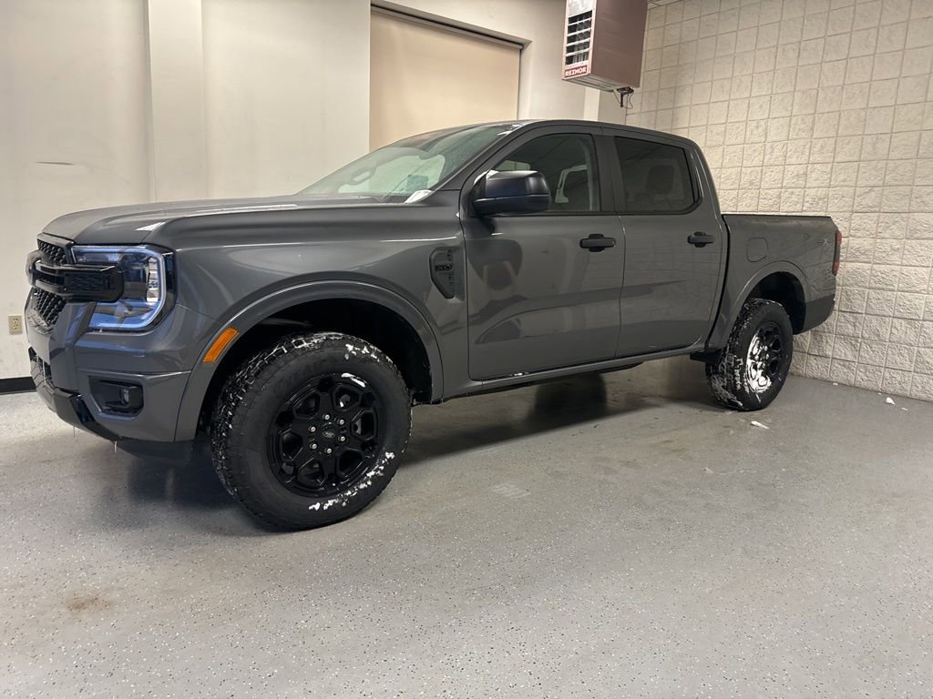 New 2026 Ford Ranger XLT w/ Black Appearance Package image 13