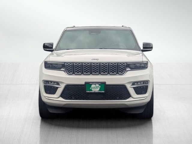 Used 2023 Jeep Grand Cherokee Summit AWD/4WD image 2