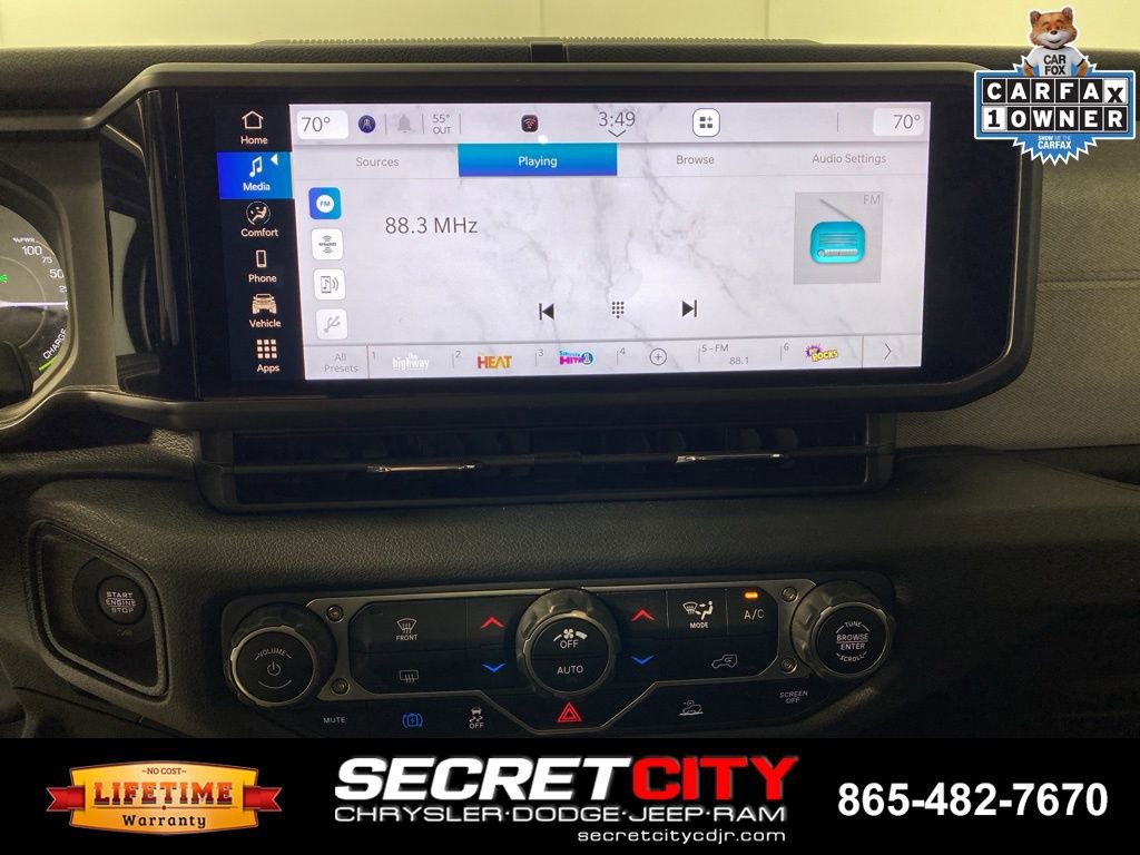 Used 2024 Jeep Wrangler Unlimited AWD/4WD image 20