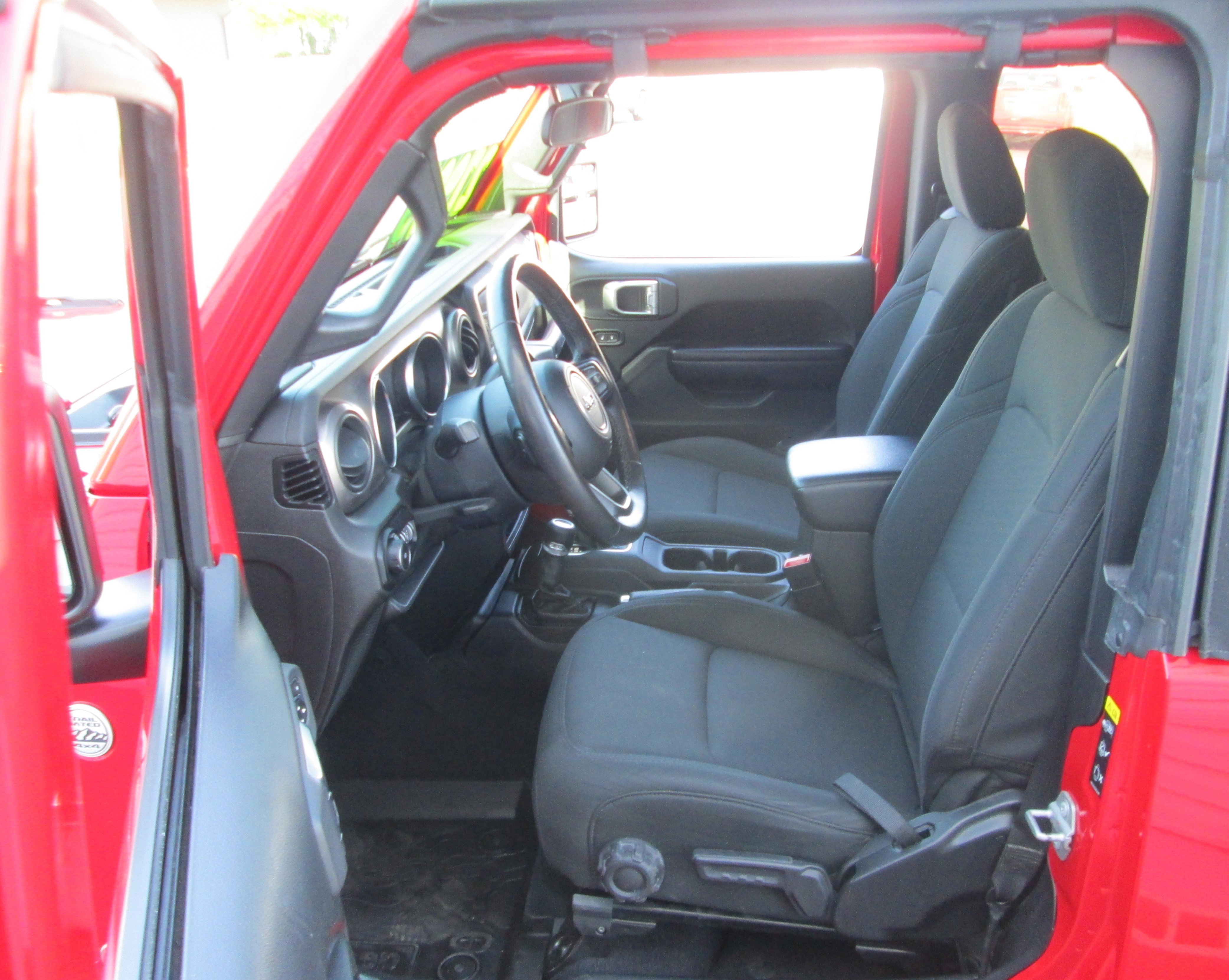 Used 2020 Jeep Wrangler Sport AWD/4WD image 13