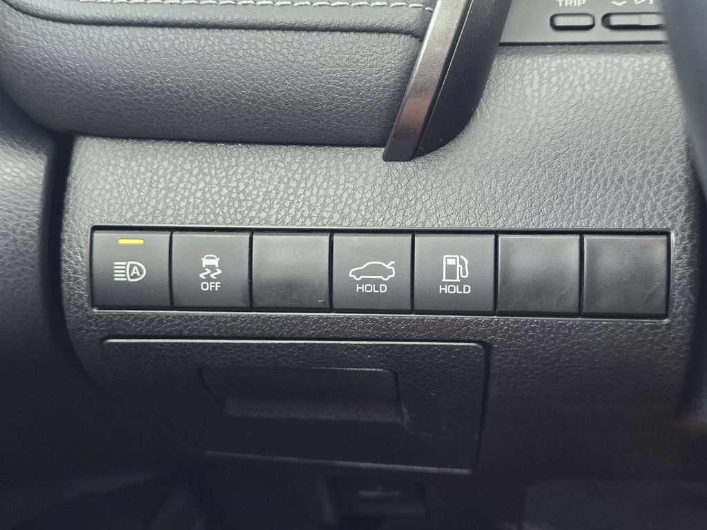 Used 2024 Toyota Camry SE FWD image 23