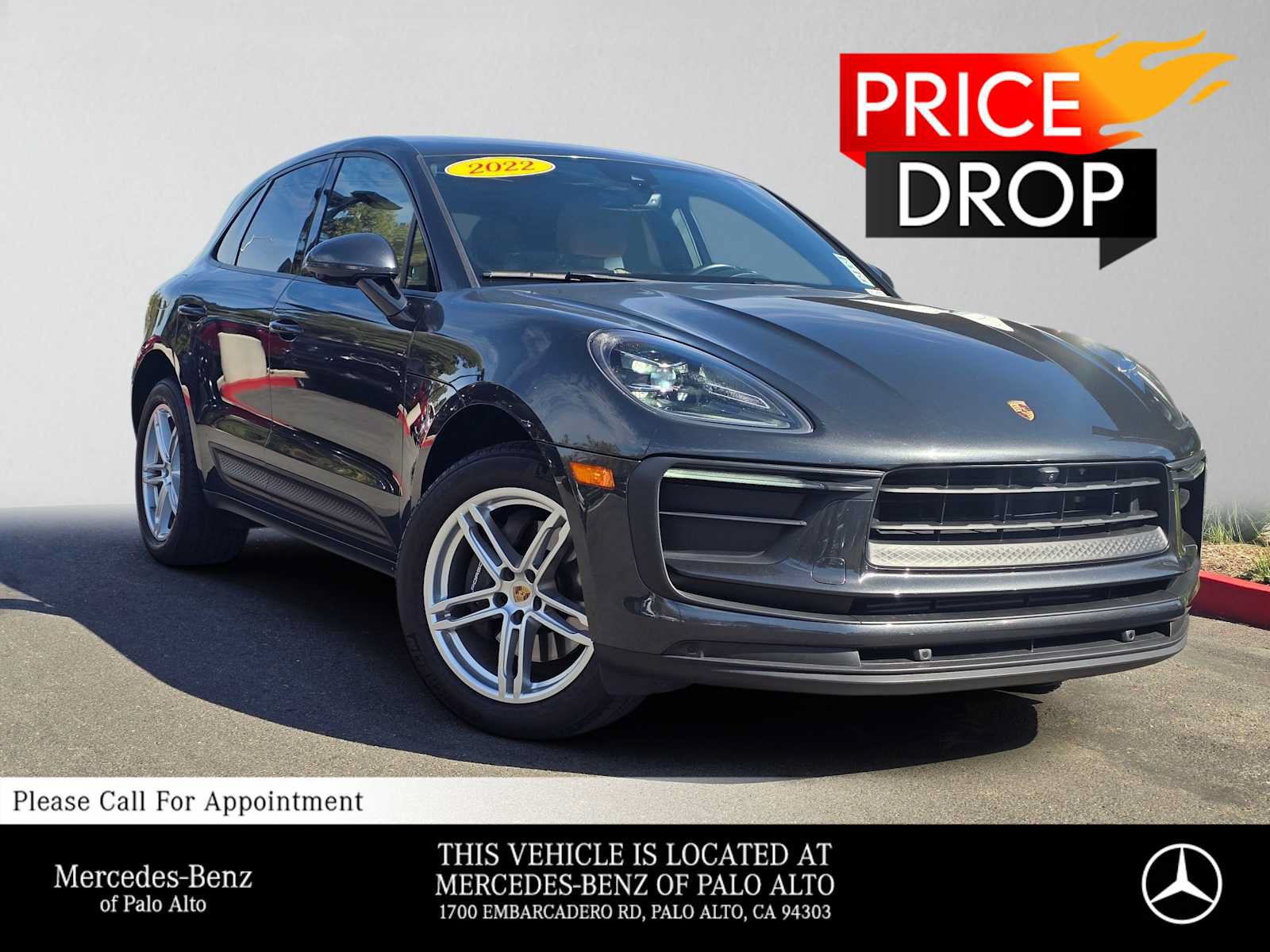 Used 2022 Porsche Macan AWD/4WD image 1